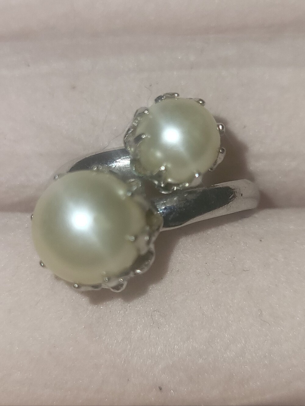 Vintage Double Pearl Bypass Style Ring "Toi et Moi" Mid-Century Crown